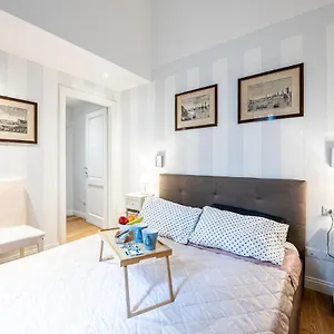 Apartment Elegante Casa Ai Piedi Di Piazzale Michelangelo, Florence